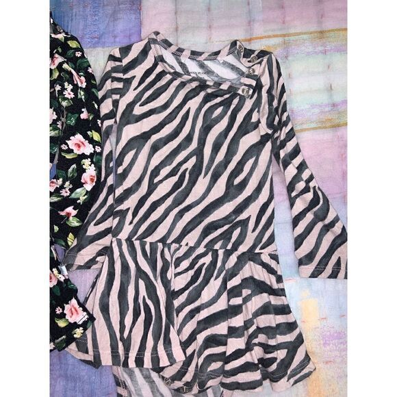 Posh peanut twirl bundle 12/18 - Picture 2 of 3